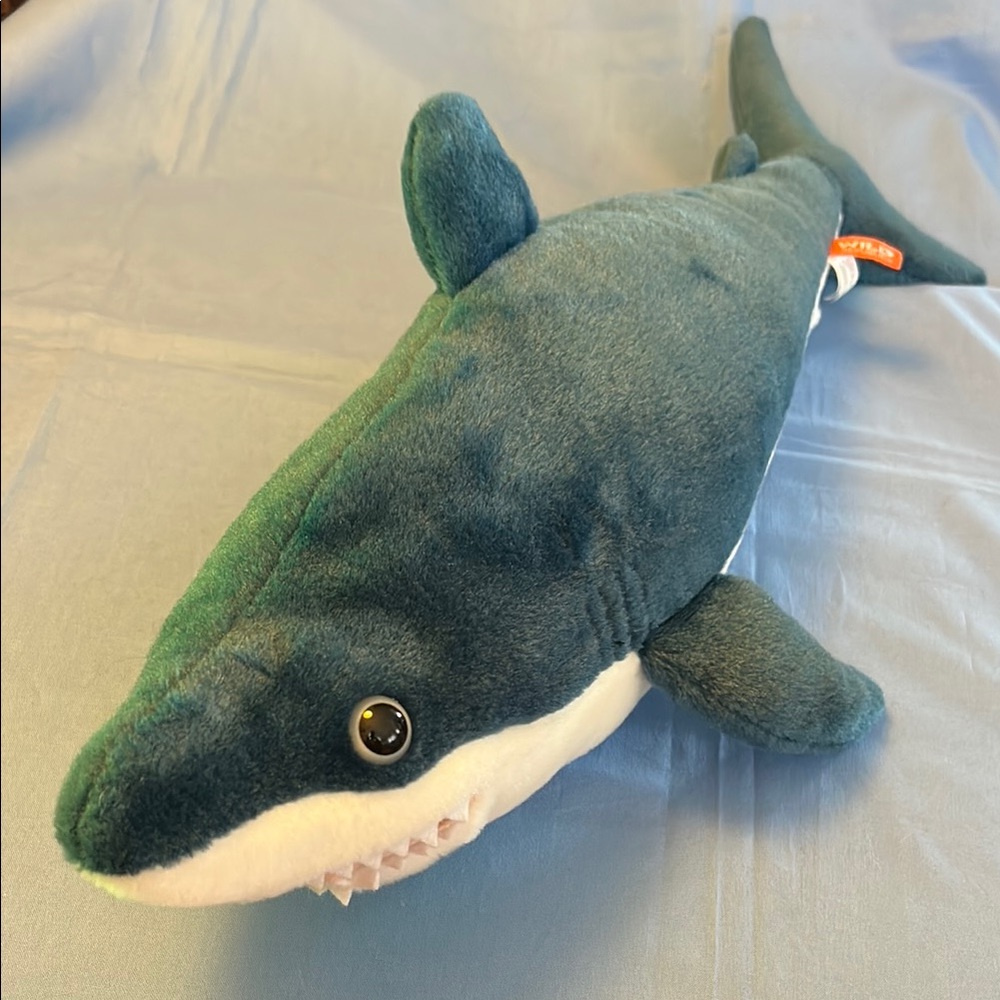 Wild Republic Mako Shark Plush Toy EUC Excellent Condition!